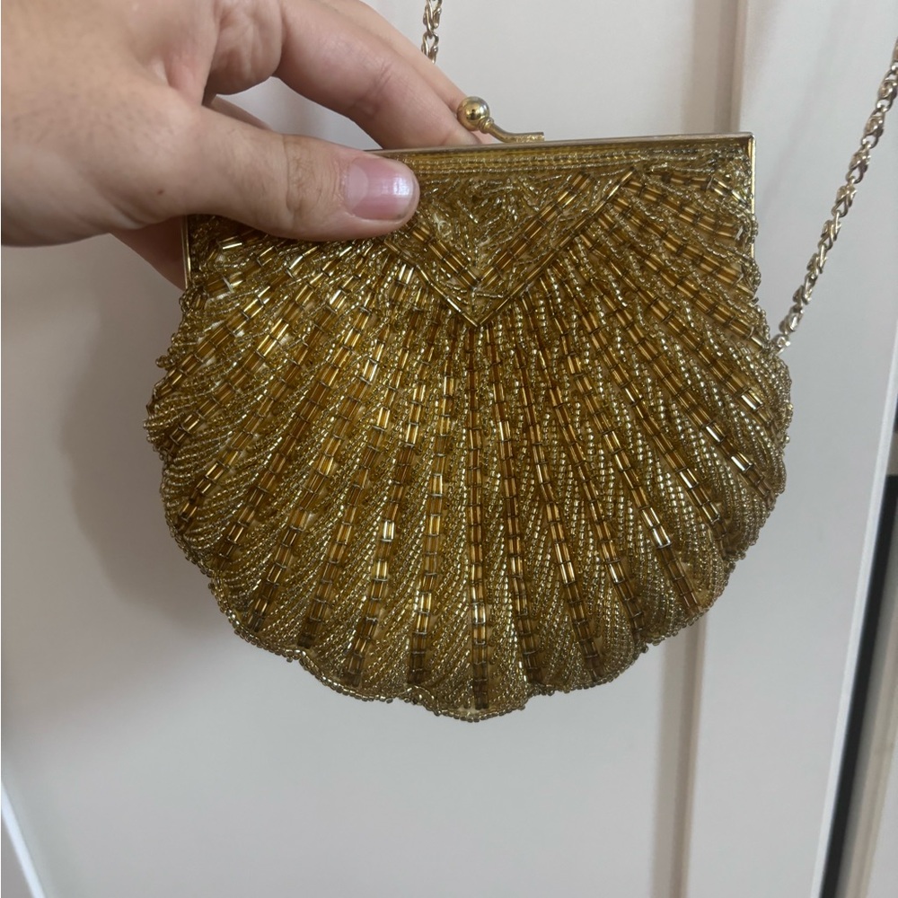 Glamorous Gold Shell Clutch with Chain Strap